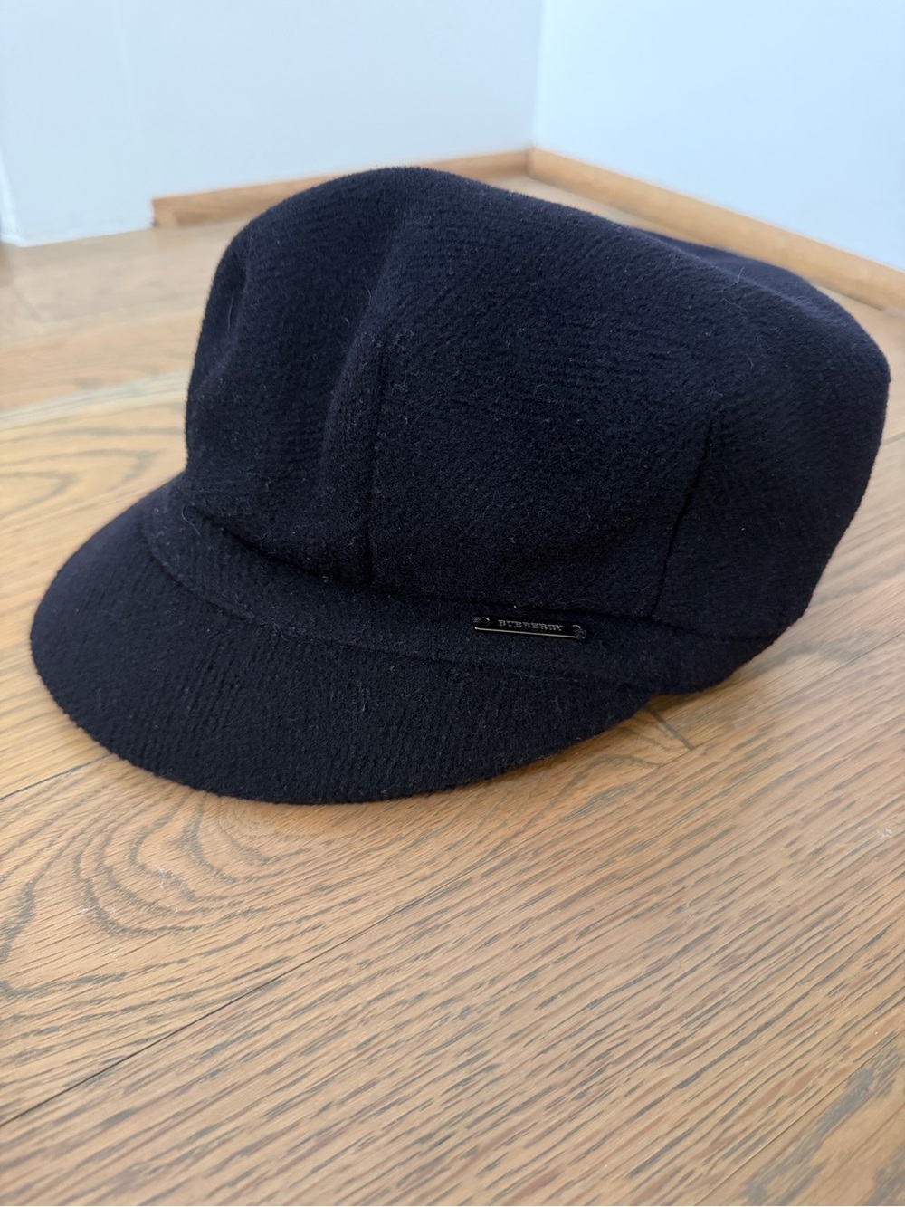 Burberry Black Newsboy Cap - Size Medium